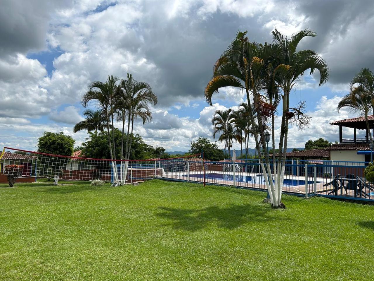 Hotel Campestre Manantial Del Quindio Montenegro Exterior photo